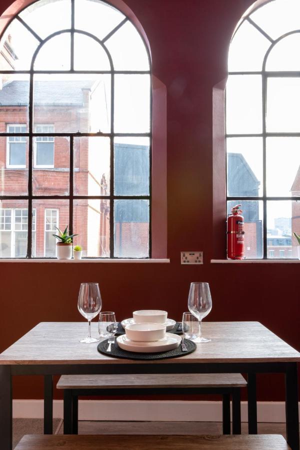 Stylish Jewellery Quarter Apartment Sleeps 4 버밍엄 외부 사진