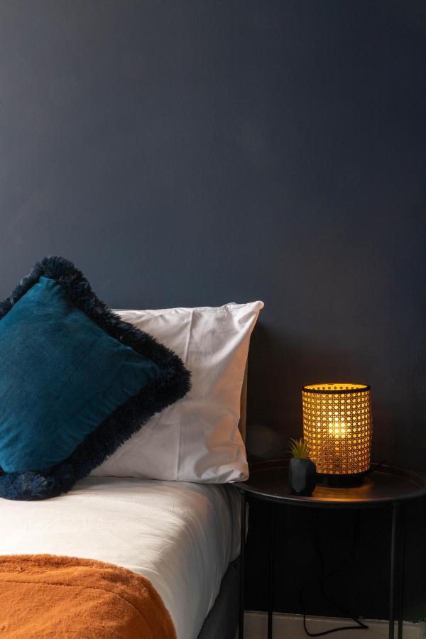 Stylish Jewellery Quarter Apartment Sleeps 4 버밍엄 외부 사진